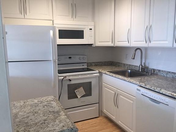 3rd image of 3280 Cynthia Ln APT 206