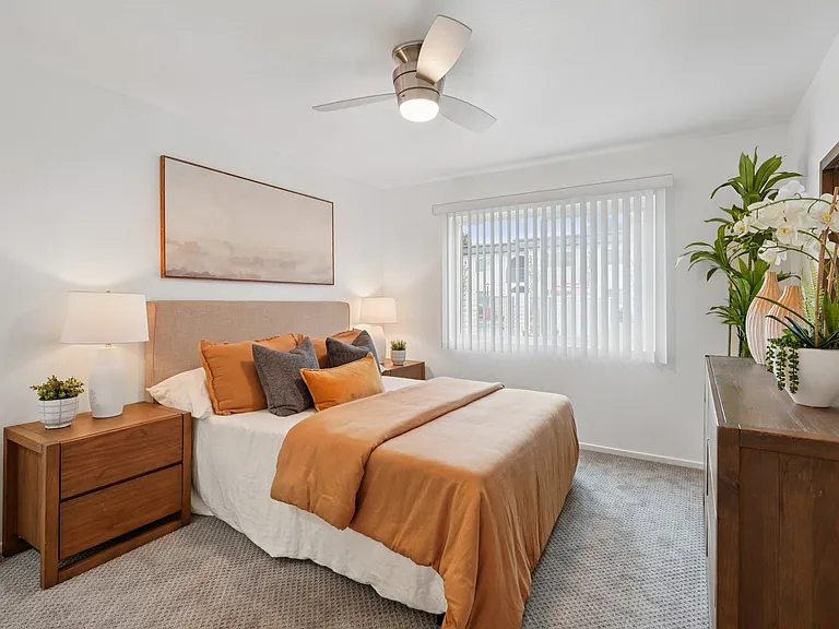 Villa Santa Fe Apartments — Photo 38