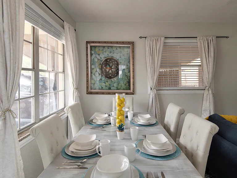 4303 Walis Pl — Photo 2