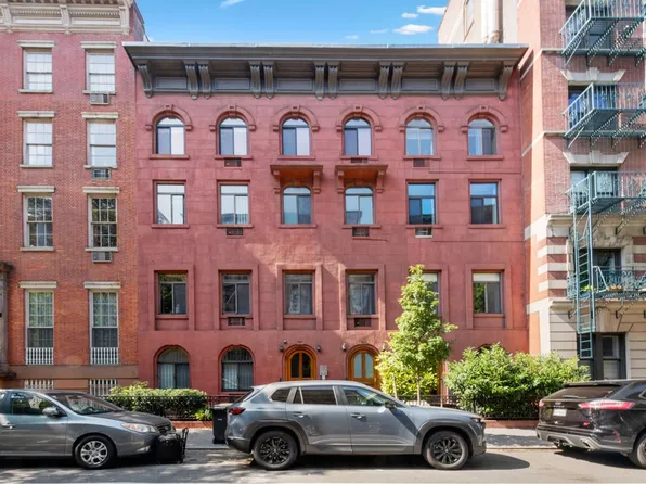 228 West 21st Street image 12 of 14