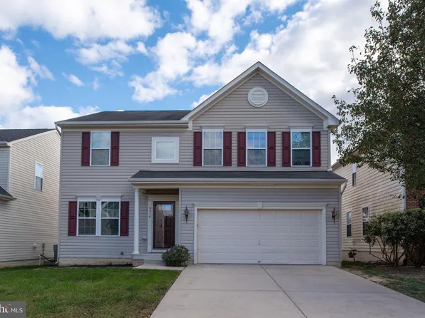 9318 Birch Cliff Dr, Fredericksburg, VA 22407