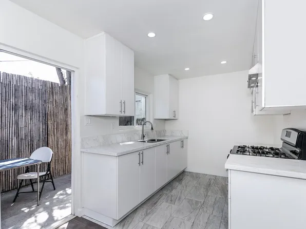 11304 Tiara St APT 3, North Hollywood, CA 91601