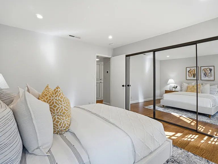 1945 Trinity Ave #1 — Photo 7