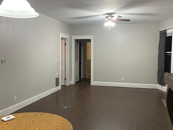3rd image of 158 Hedley Pl