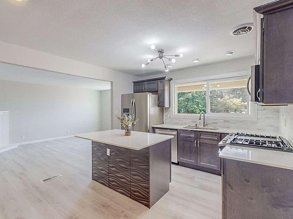 4th image of 3108 Ortiz Dr NE