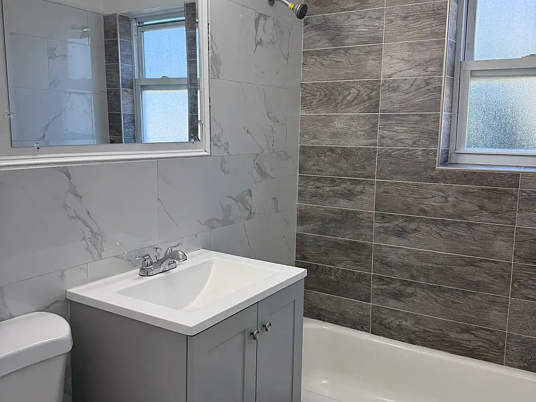 231 W Sumner Ave #84 — Photo 6