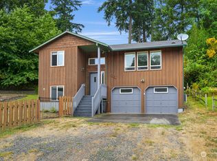 2867 Sunlight Dr, Clinton, WA 98236