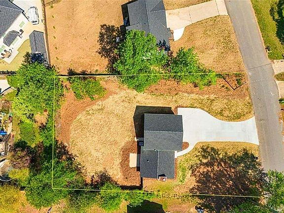 5th image of 4084 Dollar Cir