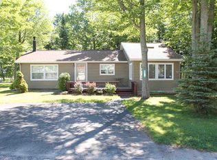 1049 Iroquois Ave, Prudenville, MI 48651