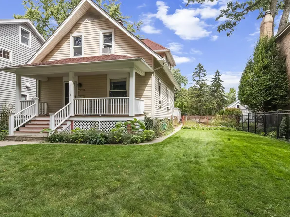1624 Spencer Ave, Wilmette, IL 60091