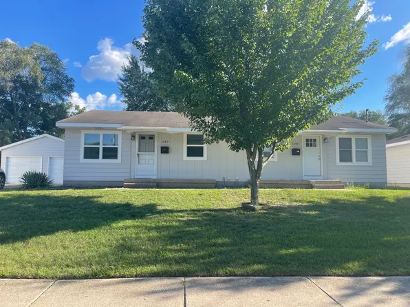 1242 Hollywood St NE, Grand Rapids, MI 49505