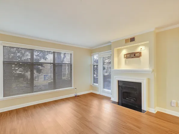 1011 Nicholwood Dr APT 105, Raleigh, NC 27605