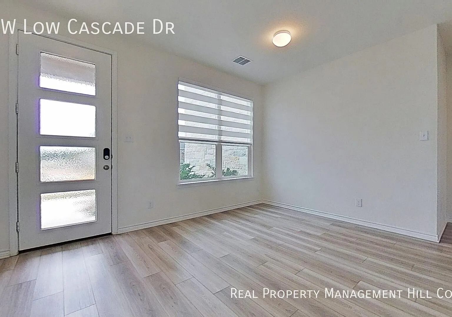 3 Bed 2.5 Bath New Build with Kitchen Island, Spacious Backyard, and Private Lake Access — Photo 2