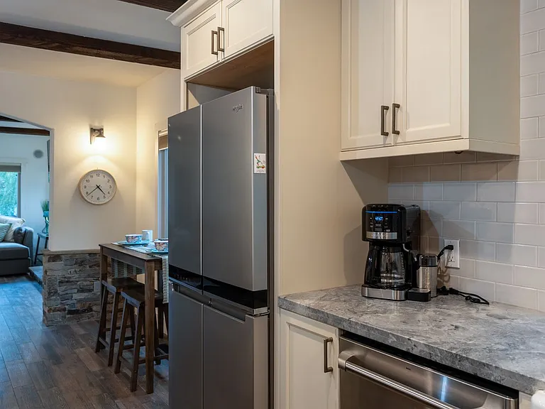 610 Forest Ave — Photo 18