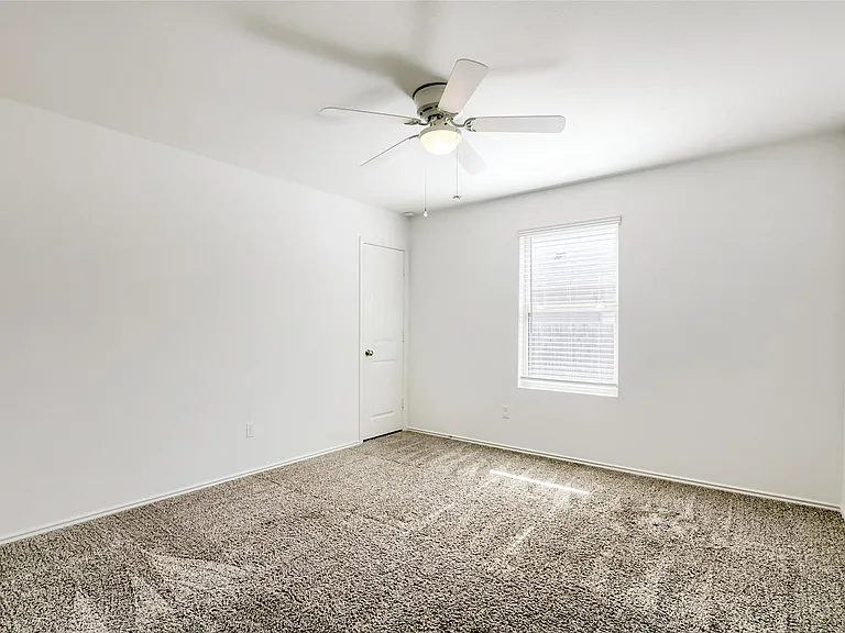 309 Colthorpe Ln — Photo 9
