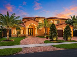 Silvercrest Lake Estates, Miami Lakes, FL 33016