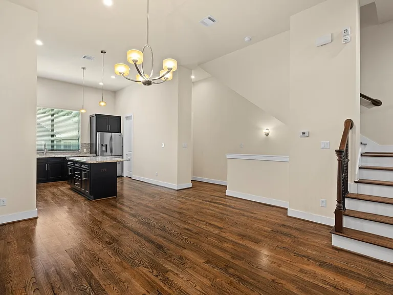 1212 W Dallas St — Photo 13
