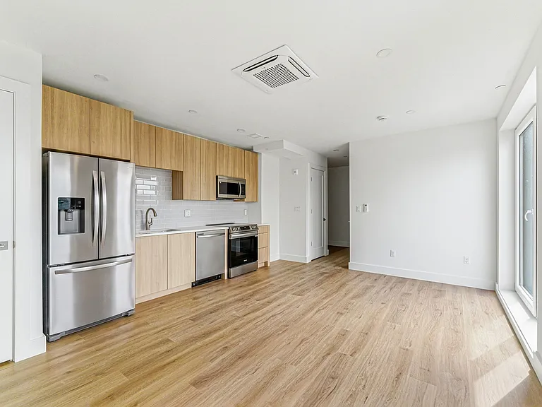 1035 Commonwealth Ave — Photo 22