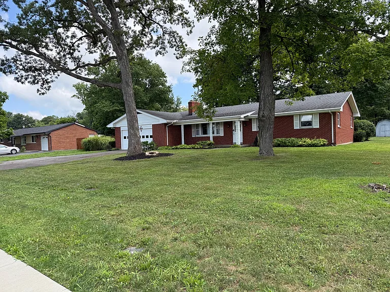 2090 Grange Hall Rd — Photo 2