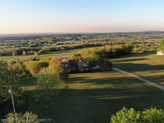 5th image of 821 Northridge Rd