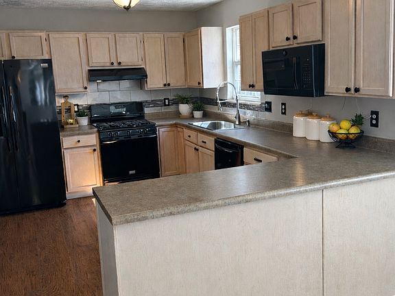 4th image of 12490 Daisywood Dr