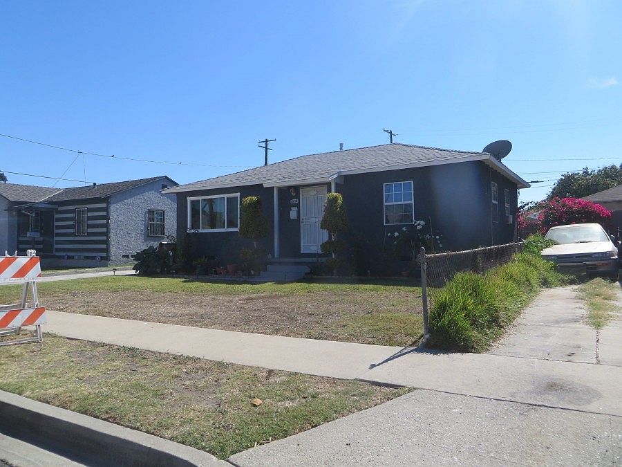 1st image of 1522 E 122nd Pl