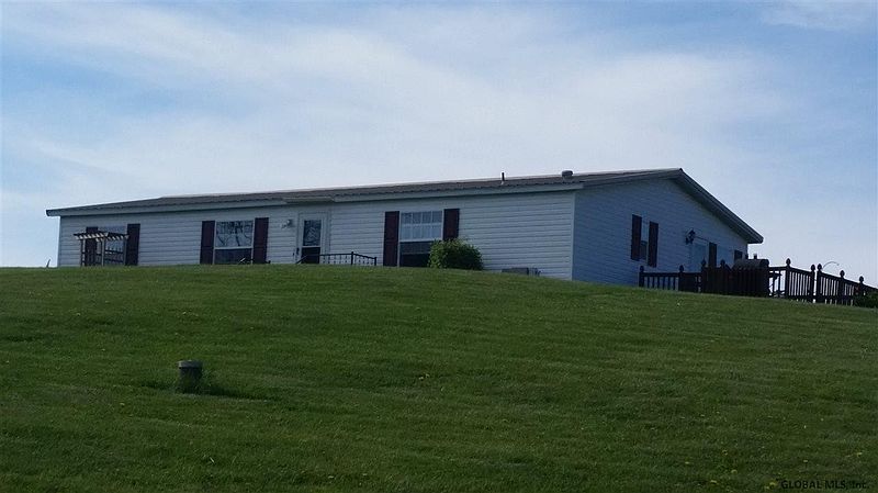 3rd image of 310 COUNTY HIGHWAY 140