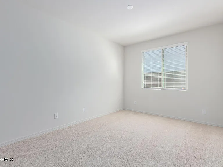 8529 S 67th Dr — Photo 31