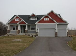 8646 April Ct, Inver Grove Heights, MN 55077