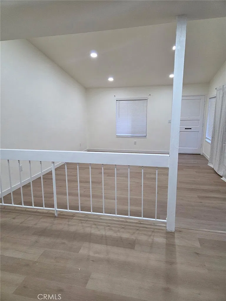 4 bed, 2138 sqft, $4,300 — Photo 2