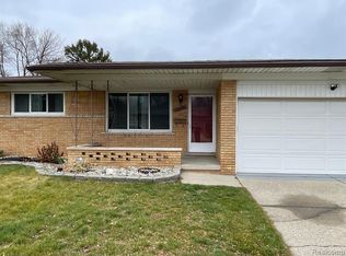 2641 Agustina Dr, Warren, MI 48091