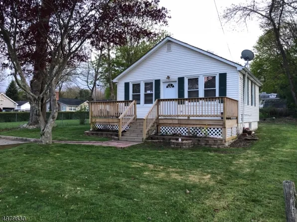 48 Outlook Ave, Budd Lake, NJ 07828