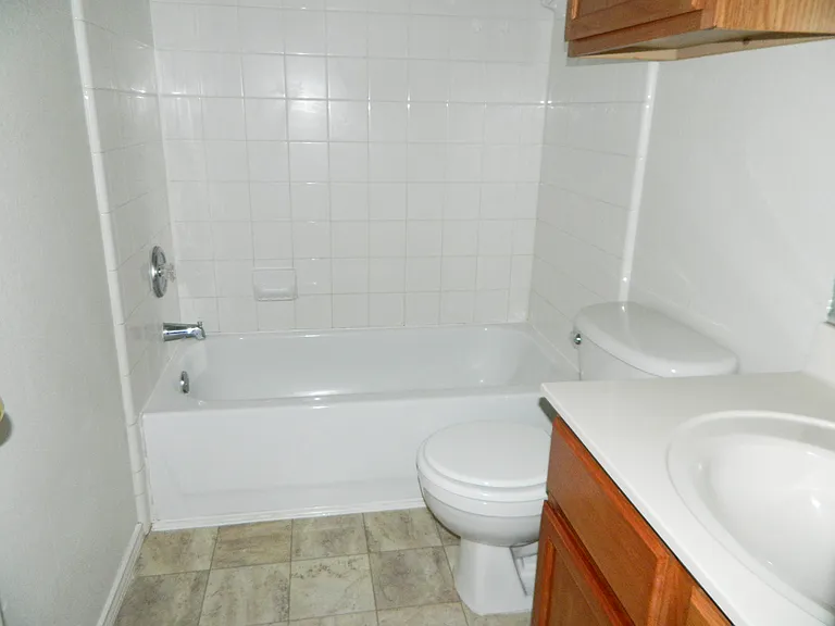 308 Creek St #C — Photo 11