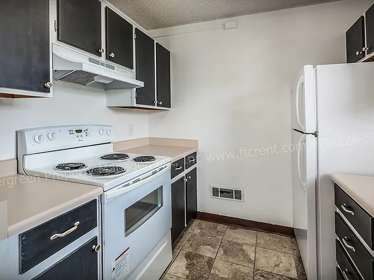 1301 University Ave #C301 — Photo 10