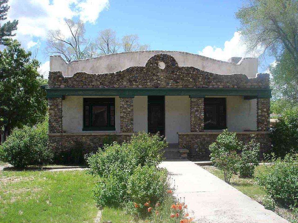 1st image of 122 Paseo Del Pueblo Norte