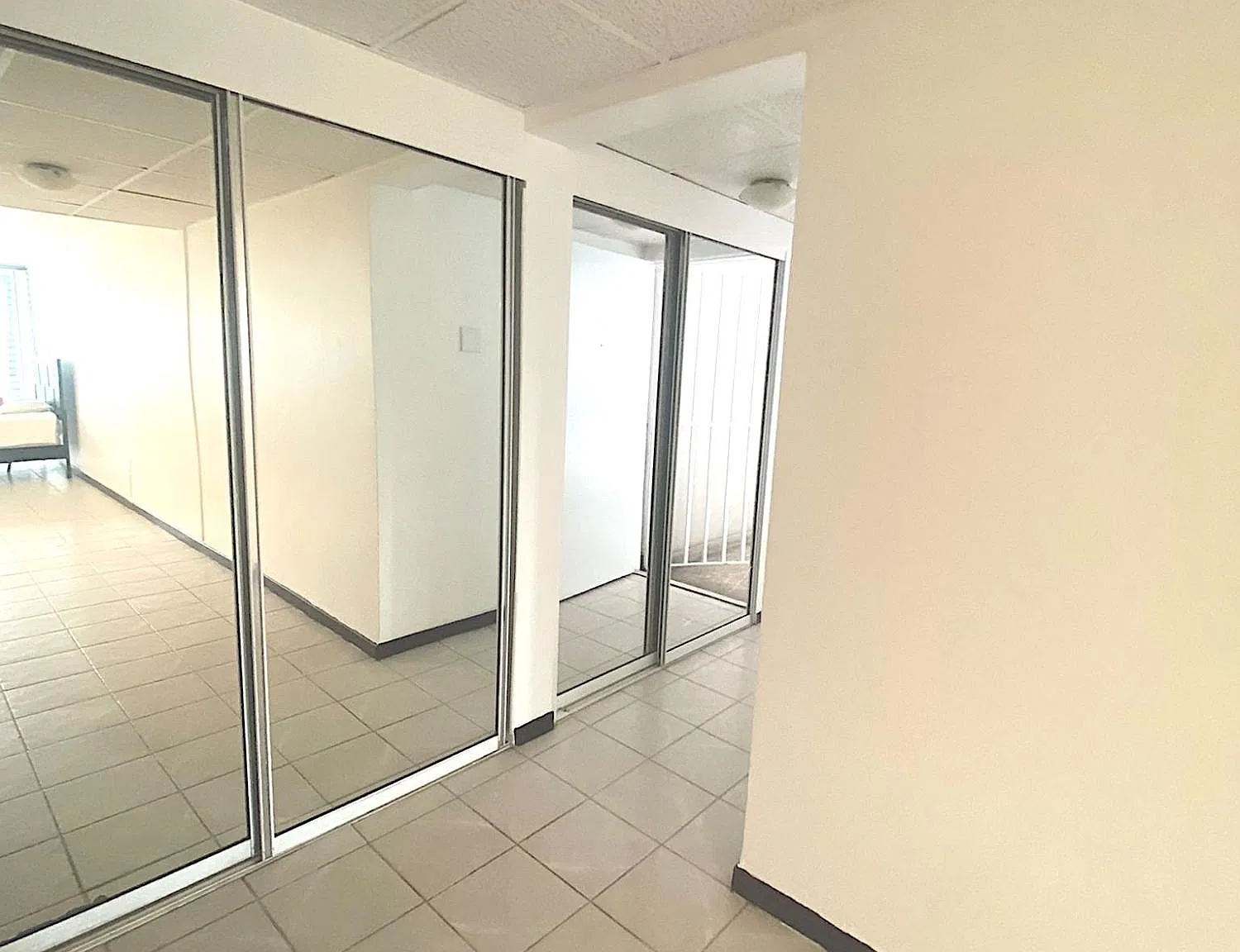Ritz (Condominio) — Photo 4