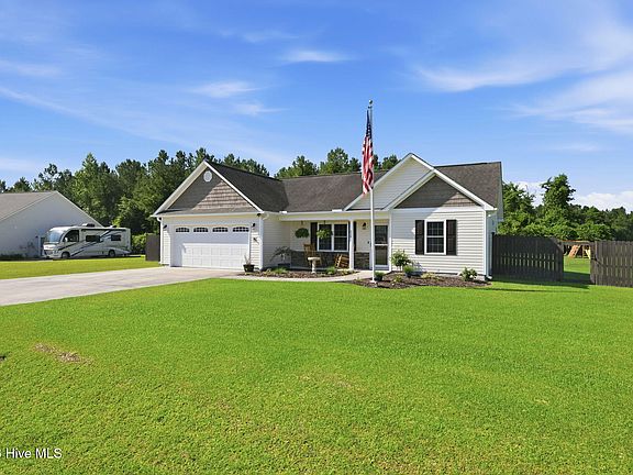 5th image of 238 Plantation Oaks Drive