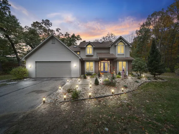 7142 Foxmoore Ct, Jackson, MI 49201