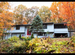 59 Edgehill Rd, Stow, MA 01775