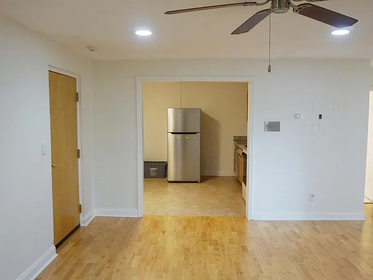 41 Walnut St #44 — Photo 5