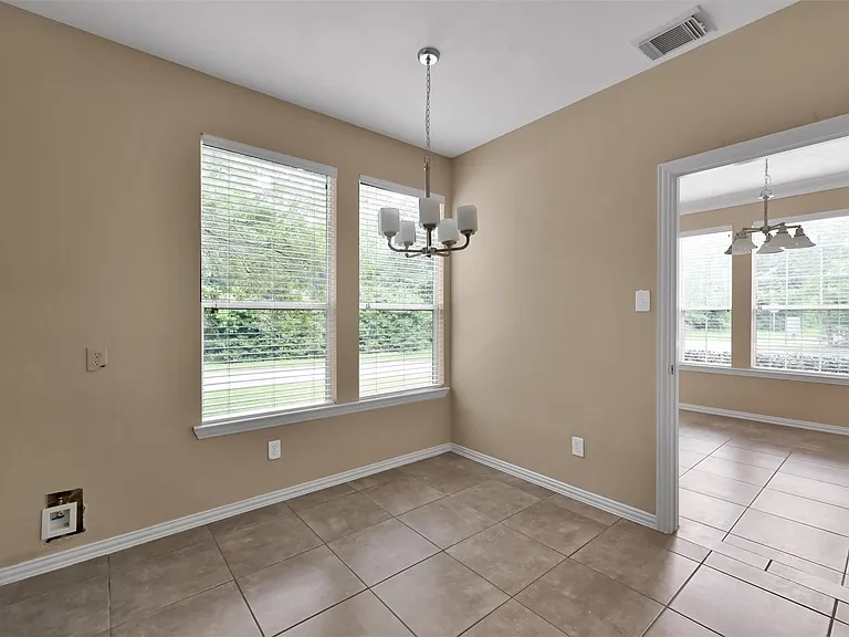 79 Chipwyck Way — Photo 6