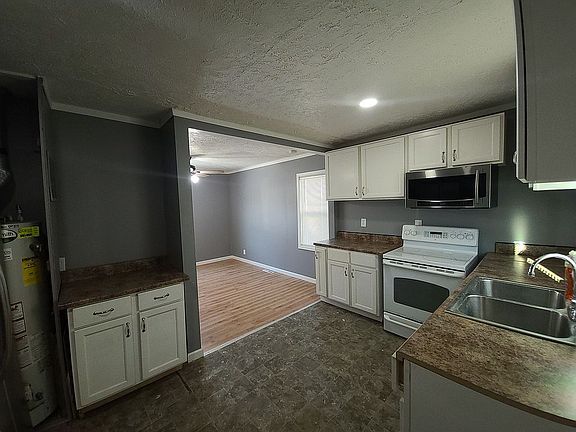 5th image of 5321 N 33rd Ave