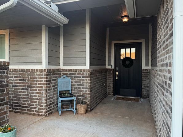 300 Mountain Laurel Way