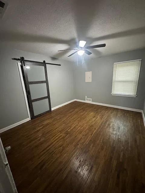 7414 Linda Ln — Photo 3
