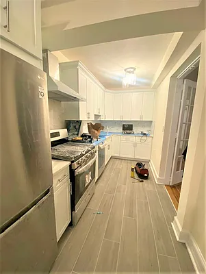 Rented by CitySites Real Estate Group | media 27