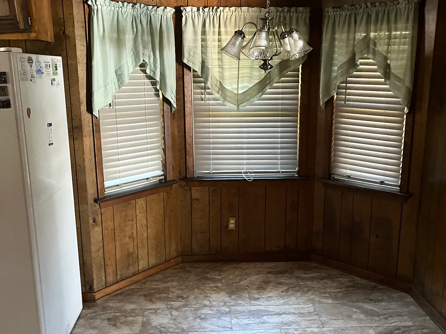 4 bed, 2114 sqft, $1,300 — Photo 3