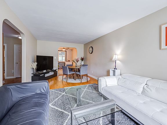 5th image of 180 Sherwood Ave