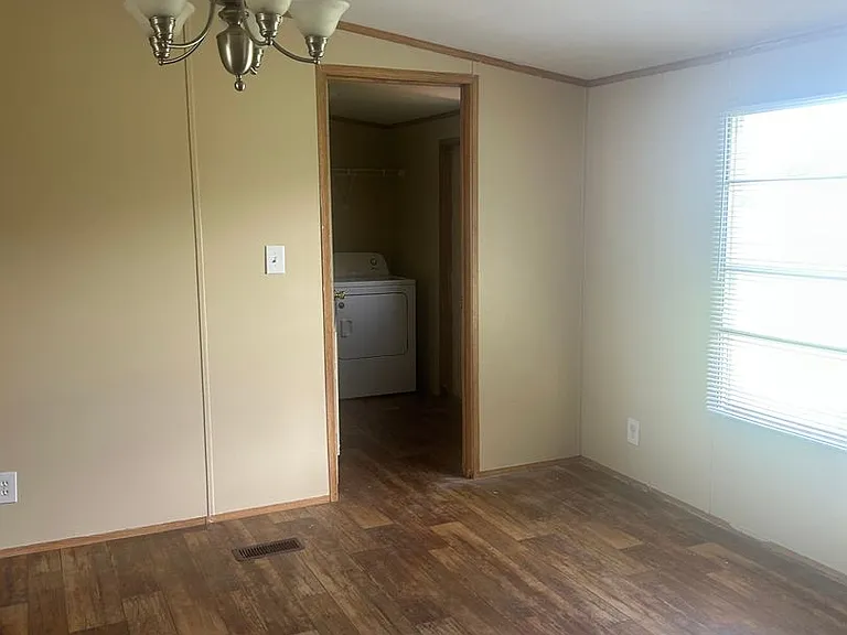 127 Alyene Dr — Photo 6