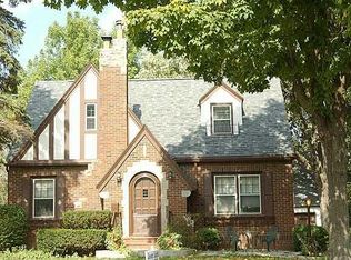 4805 Pleasant St, Des Moines, IA 50312