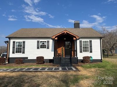 3186 Catawba St, Claremont, NC, 28610